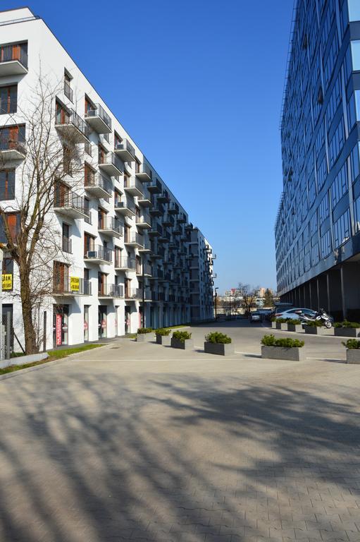 Moko Apartment Parking W Cenie Warschau Buitenkant foto