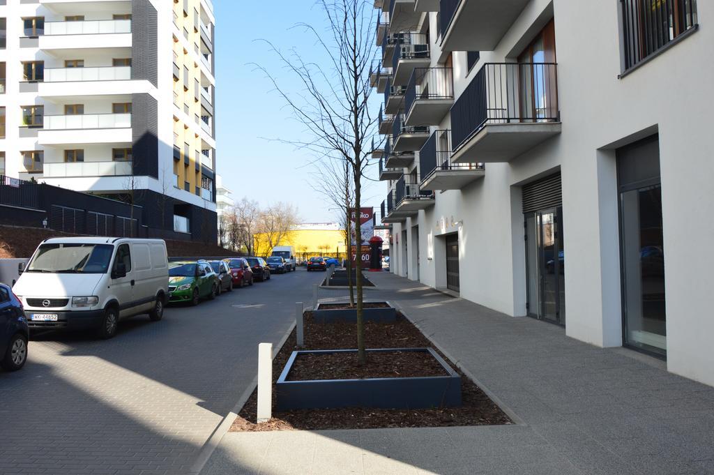 Moko Apartment Parking W Cenie Warschau Buitenkant foto