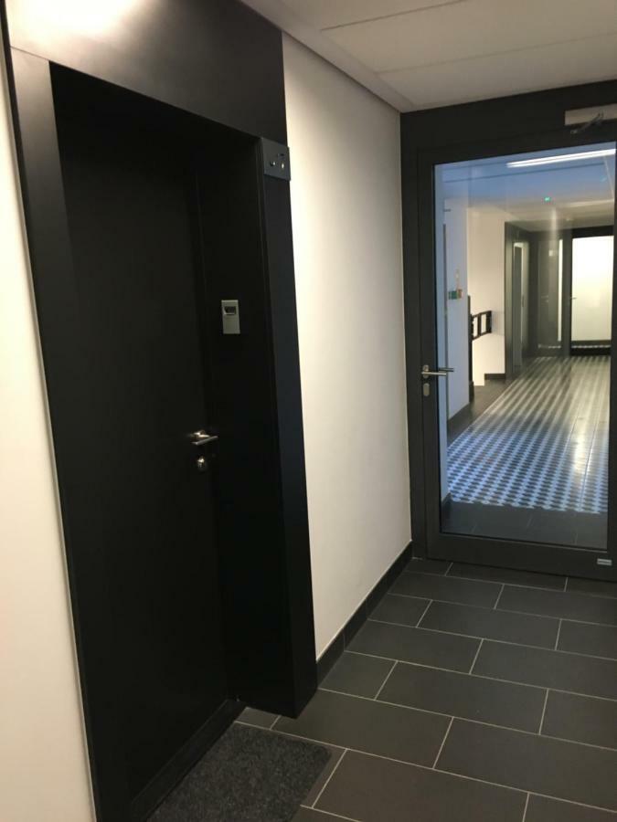 Moko Apartment Parking W Cenie Warschau Buitenkant foto